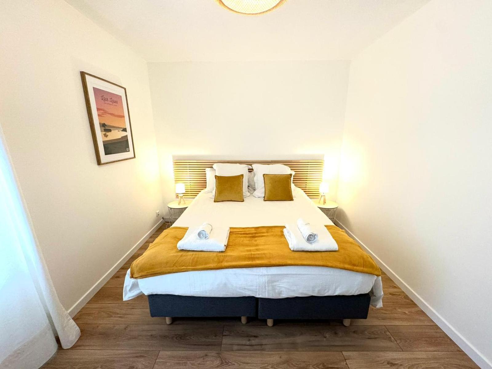 Appartement Quai Saone - By Primo C0Nciergerie Tournus Exterior photo